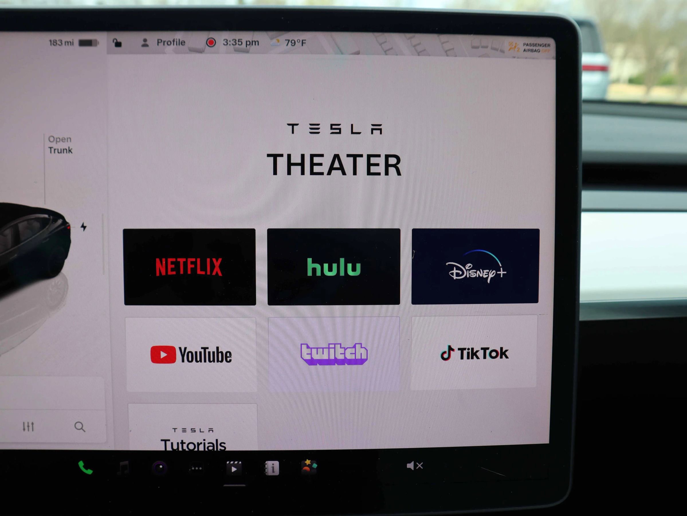 Used 2022 Tesla Model 3 Performance image 22