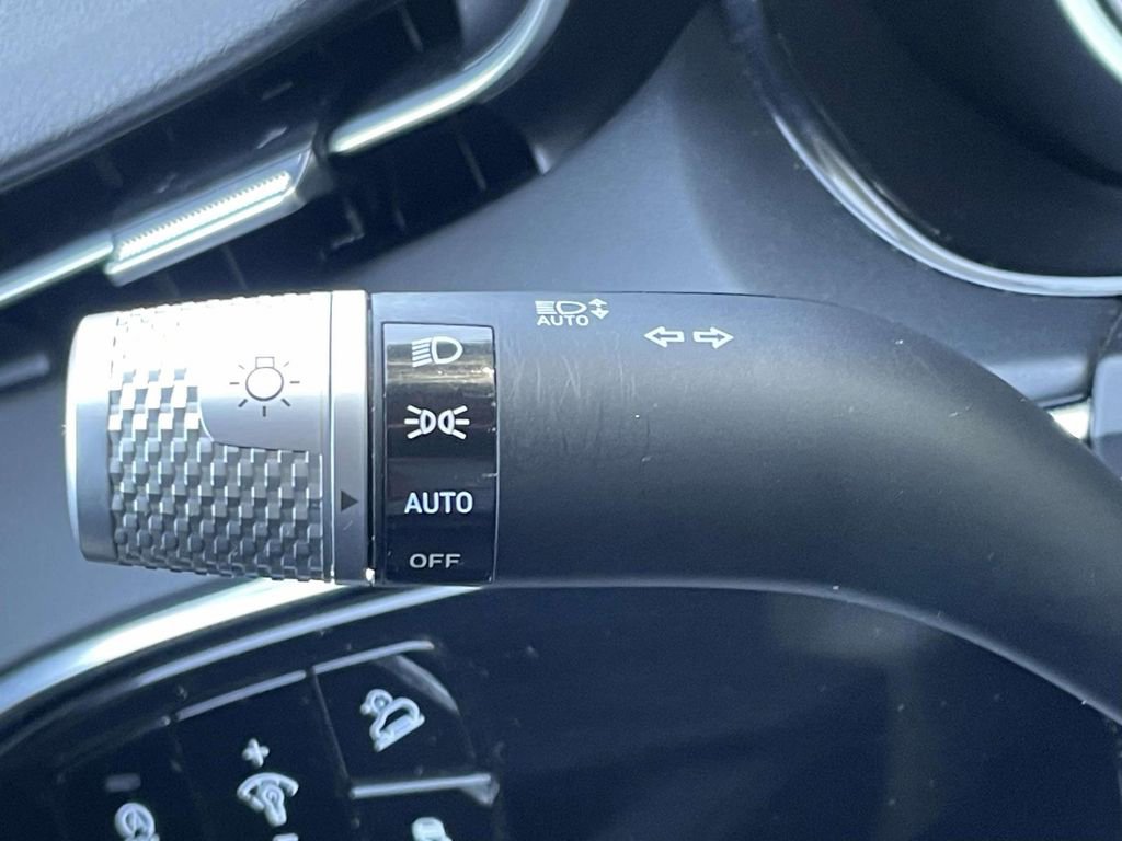Used 2025 Genesis GV70 2.5T AWD/4WD image 22