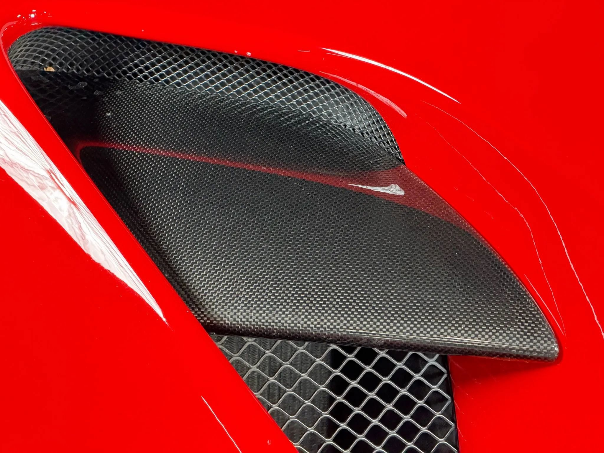 Used 2016 Ferrari 488 GTB image 20