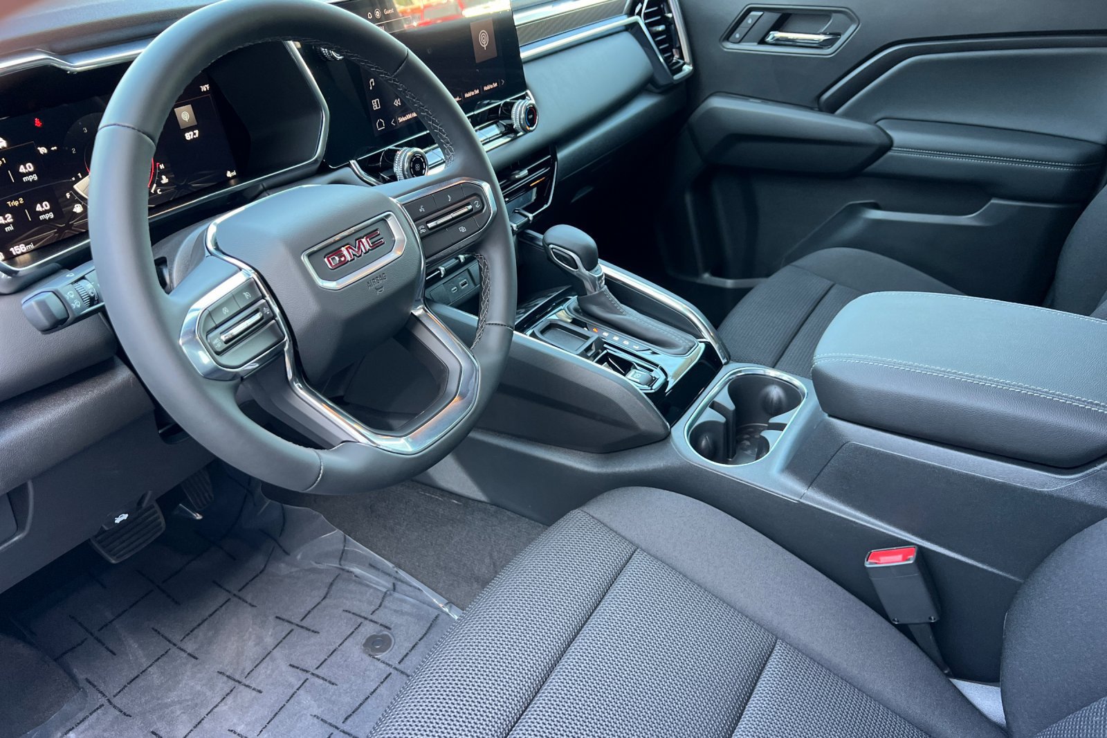 New 2026 GMC Canyon Elevation RWD image 11