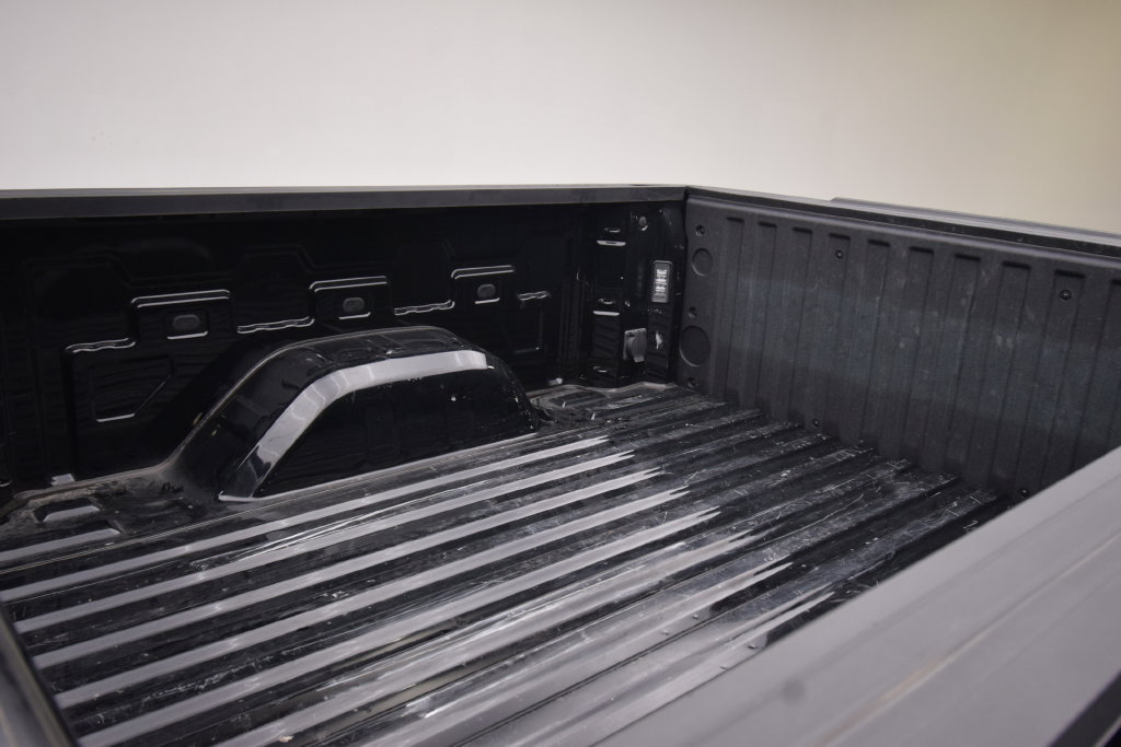 Used 2024 Chevrolet Silverado 1500 LT AWD/4WD image 23