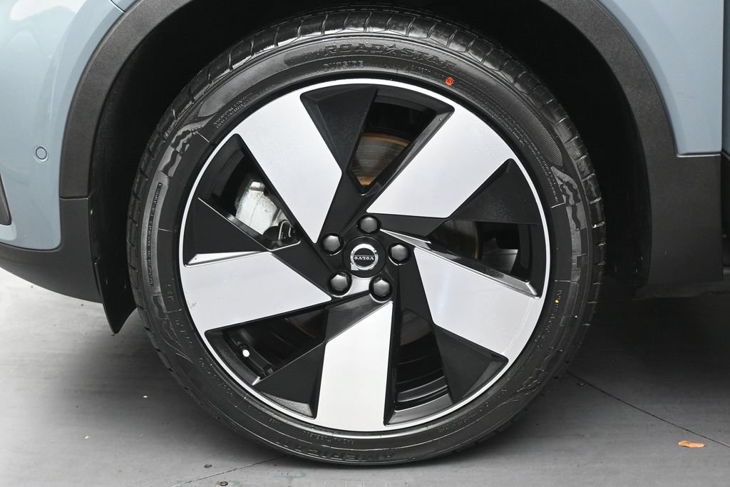 Used 2023 Volvo C40 P8 Recharge Ultimate AWD/4WD image 34