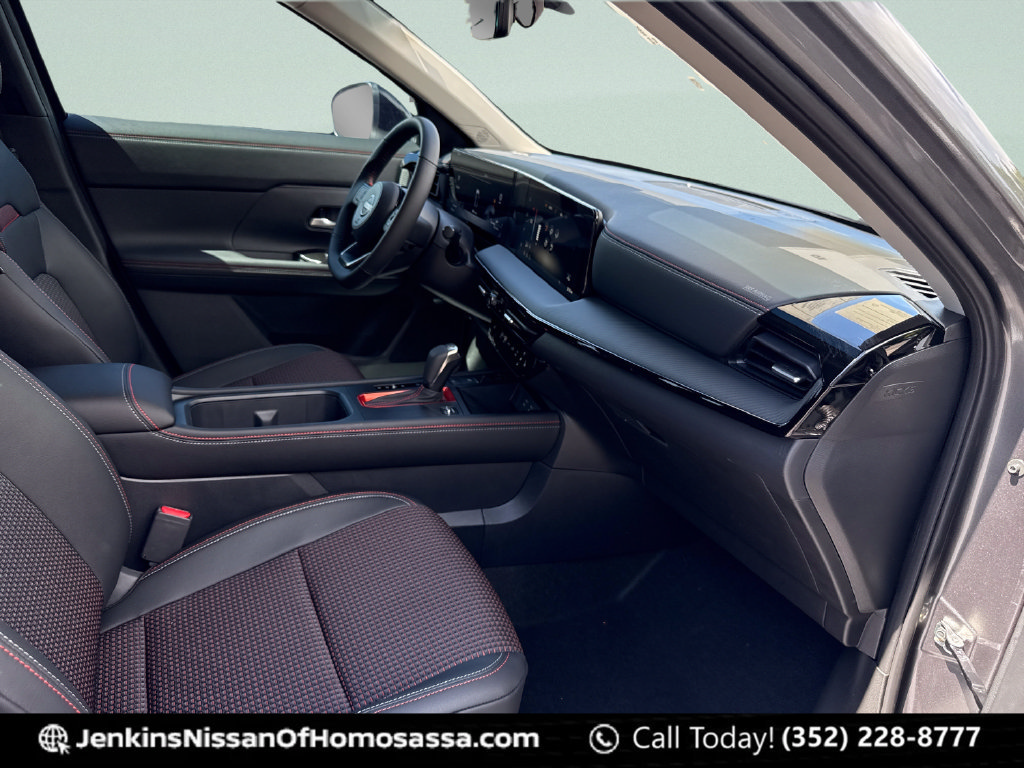 New 2026 Nissan Kicks SR w/ SR Premium Package FWD image 25