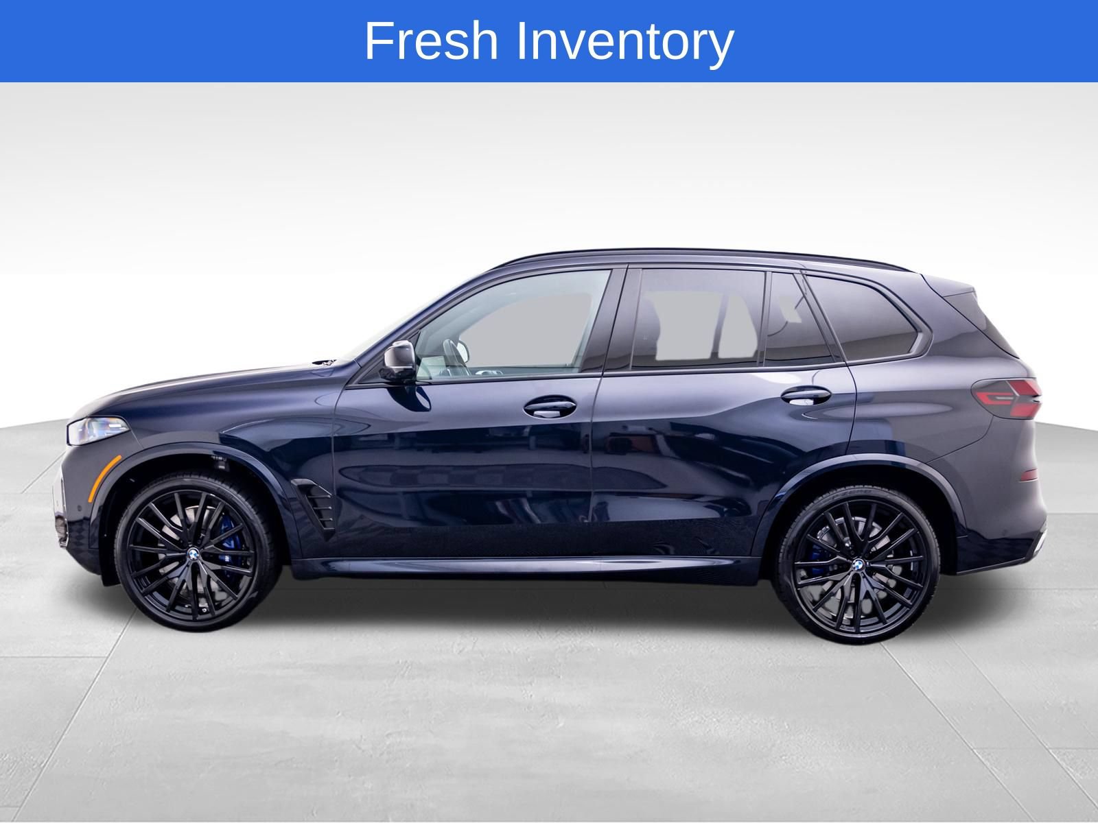 Certified 2026 BMW X5 M60i AWD/4WD image 2