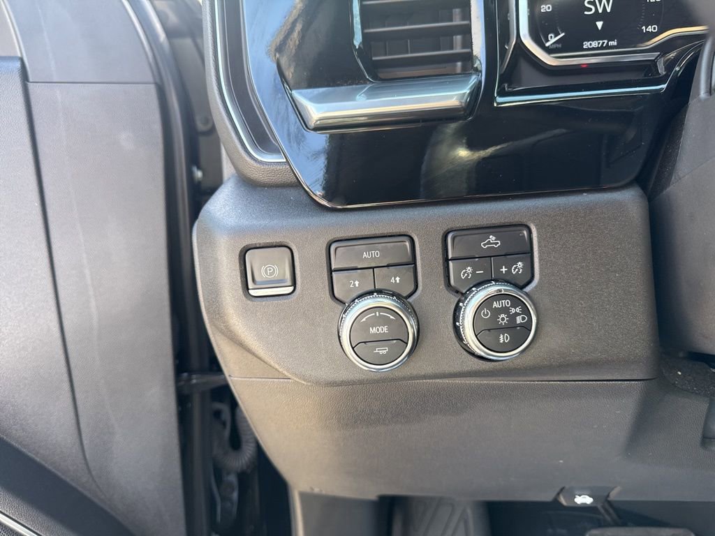 Used 2022 GMC Sierra 1500 Elevation image 12