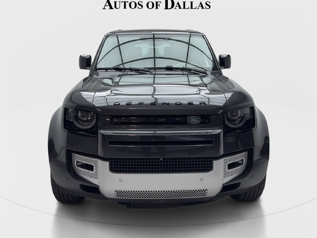 Used 2023 Land Rover Defender 130 SE AWD/4WD image 4