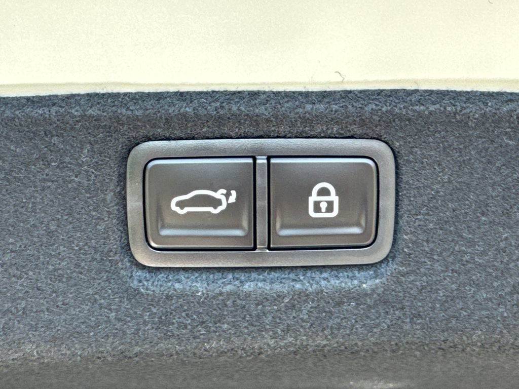 Used 2026 Hyundai Sonata Limited FWD image 21