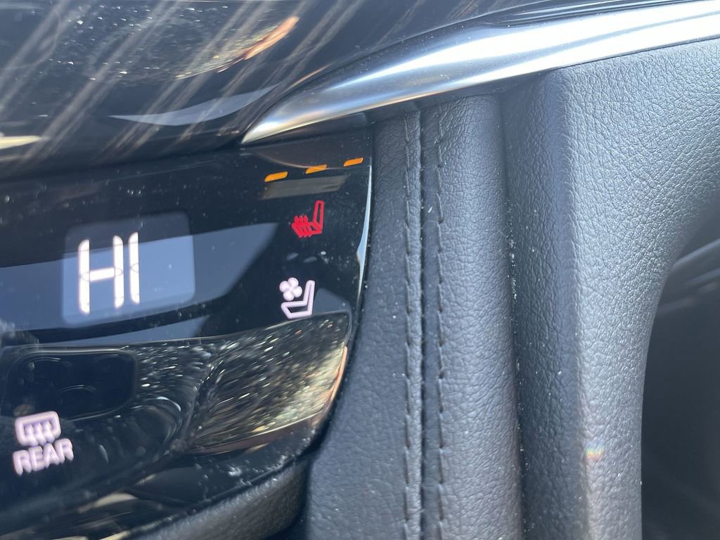 Certified 2024 Cadillac XT6 Premium Luxury w/ LPO, Floor Liner Package image 21