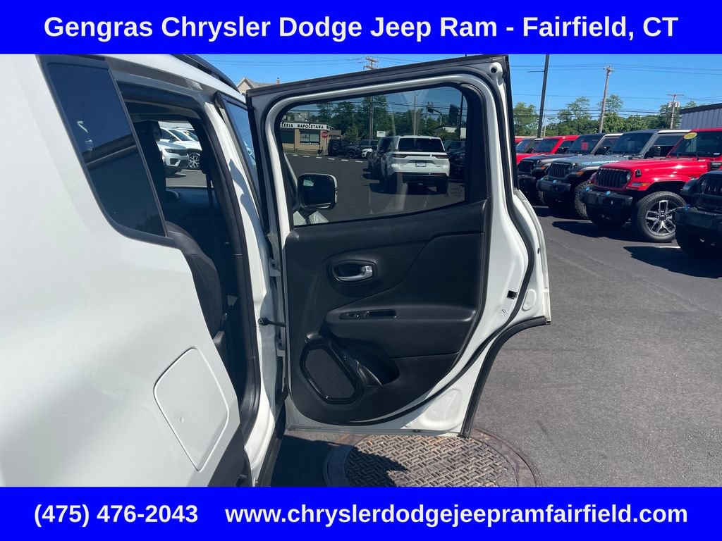 Used 2017 Jeep Renegade Altitude AWD/4WD image 20