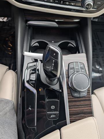 Certified 2023 BMW 530i xDrive w/ Premium Package image 13