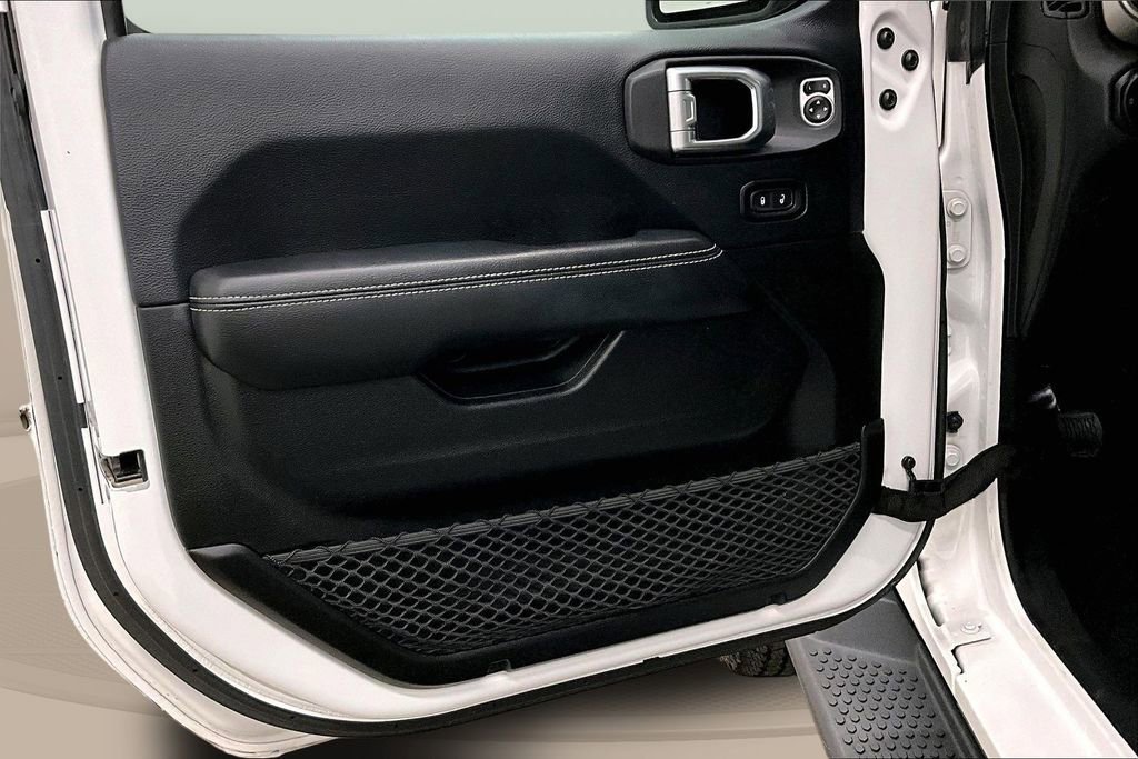 Used 2018 Jeep Wrangler Unlimited Sahara w/ Dual Top Group image 20