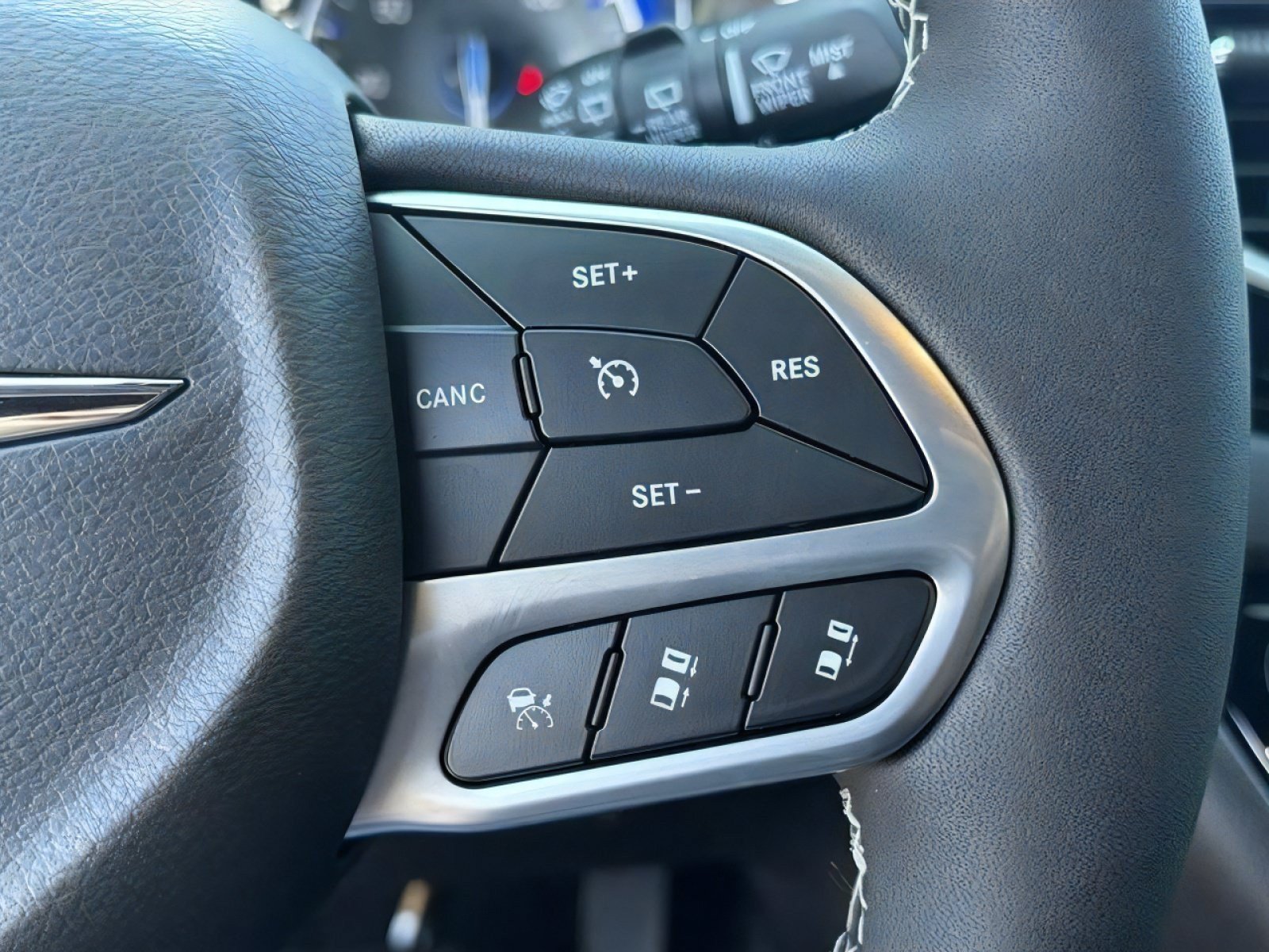 New 2026 Chrysler Voyager LX FWD image 20