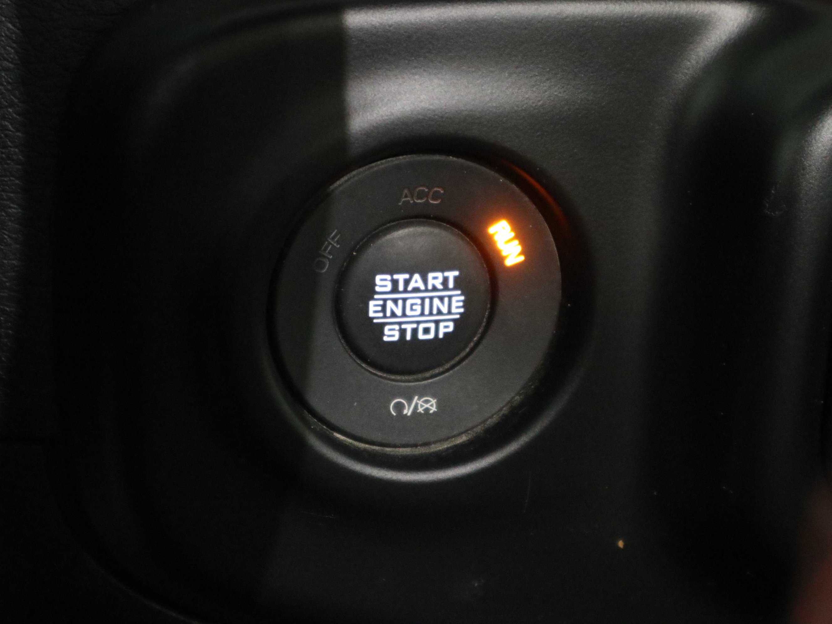 Used 2021 Jeep Gladiator Rubicon w/ Cold Weather Group image 32