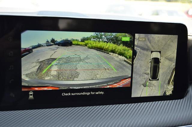 New 2025 Nissan Kicks SR image 13