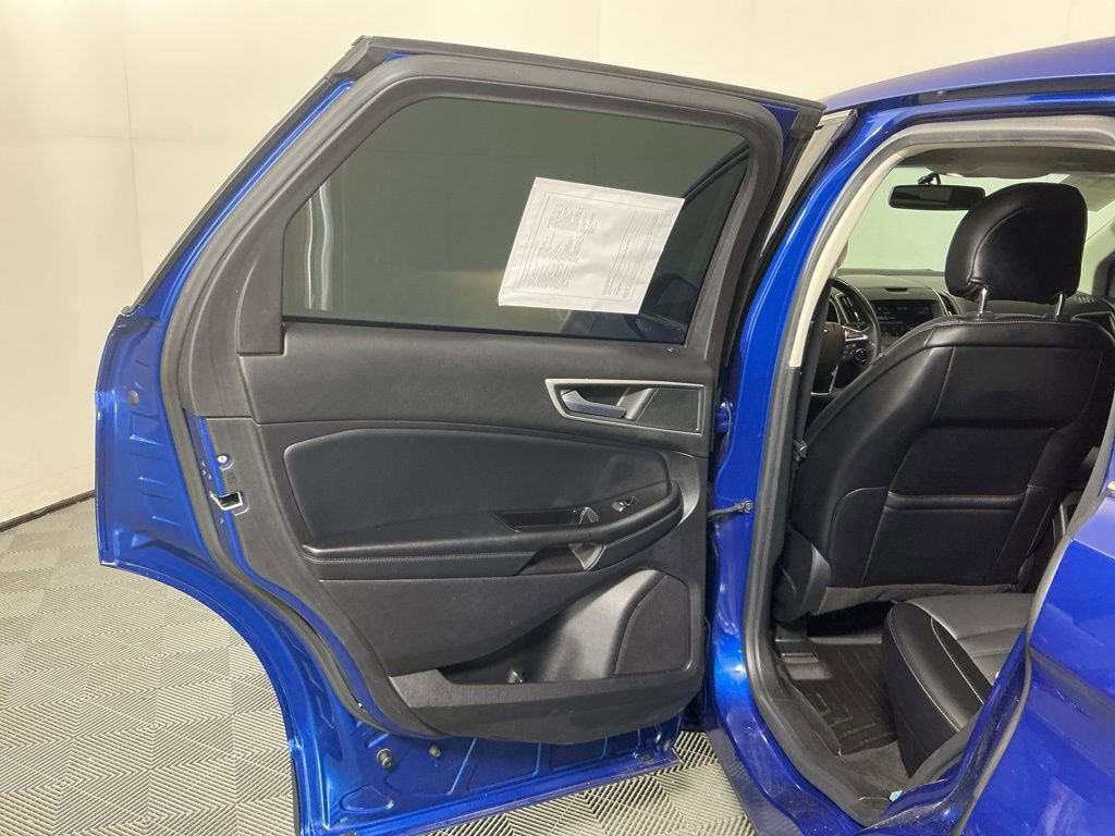 Used 2018 Ford Edge SEL w/ Equipment Group 201A image 25