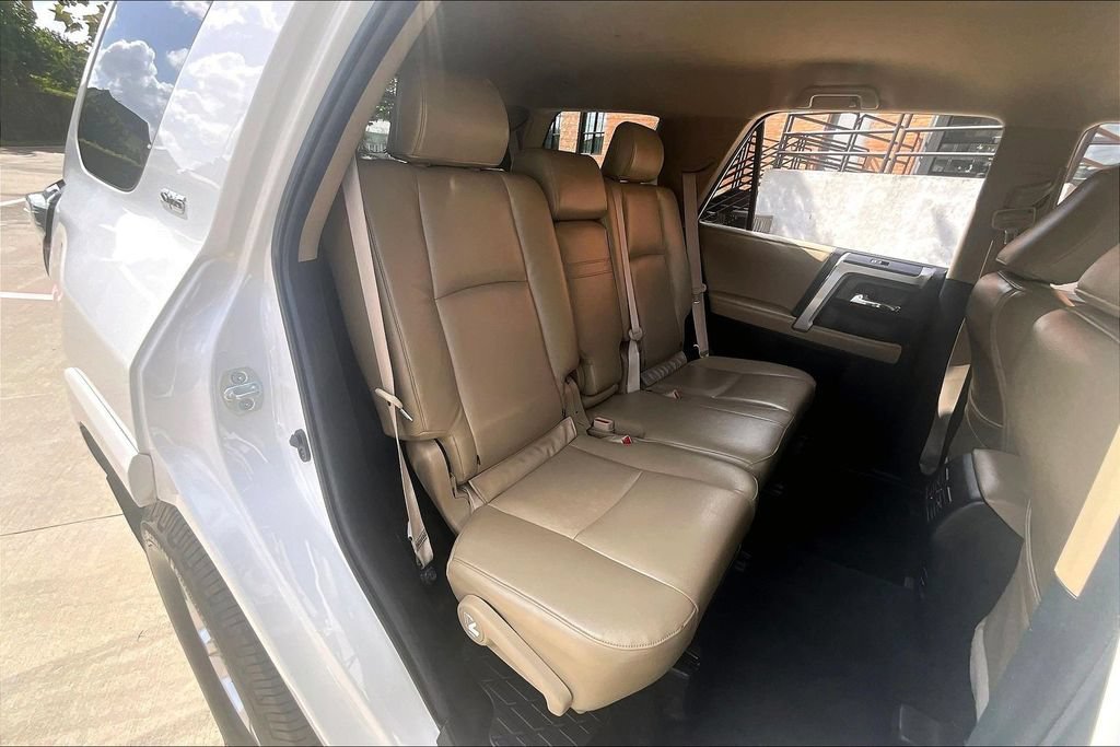 Used 2017 Toyota 4Runner SR5 RWD image 37