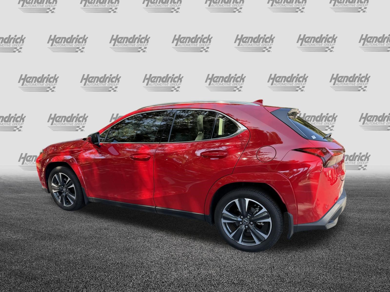 Certified 2025 Lexus UX 300h FWD w/ Accessory Package (Z1) image 6