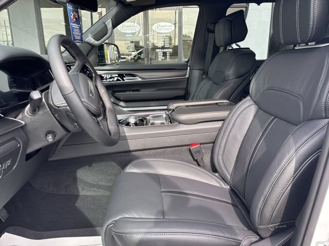 New 2026 Jeep Grand Wagoneer Summit w/ Premium Group III AWD/4WD image 5