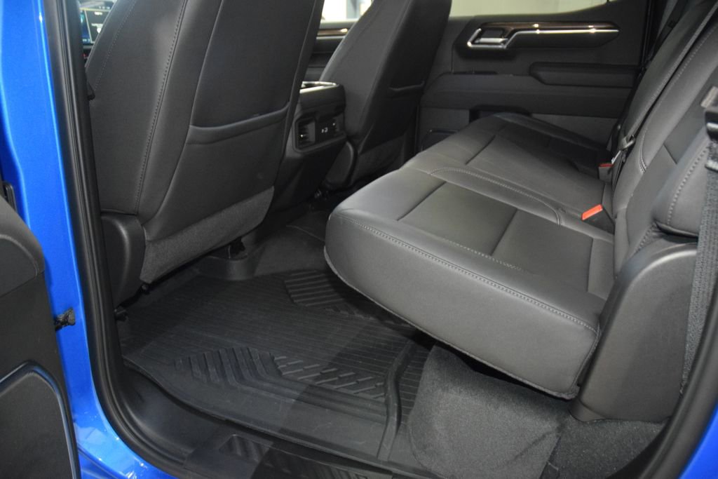 Used 2026 Chevrolet Silverado 1500 LT Trail Boss w/ LT Trail Boss Premium Package AWD/4WD image 46