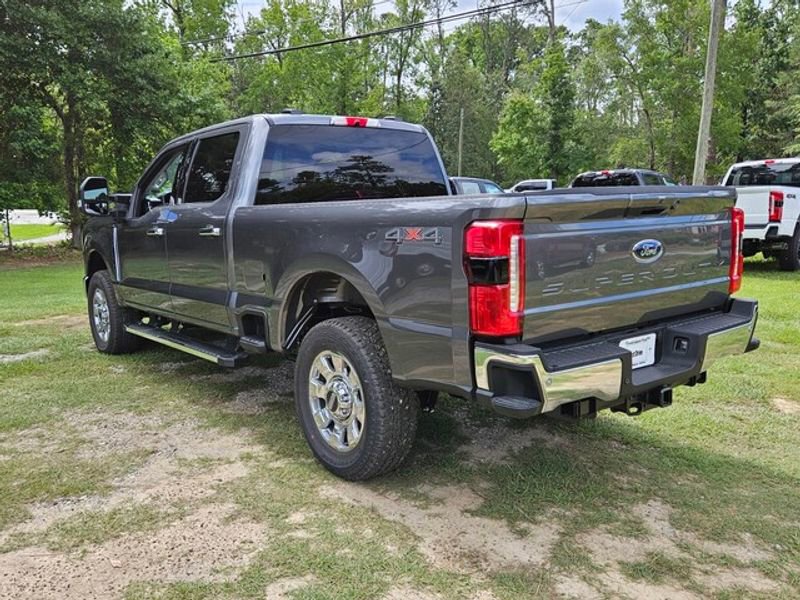 New 2025 Ford F250 Lariat w/ Chrome Package image 8