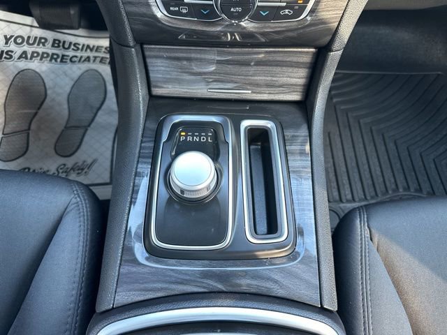 Certified 2021 Chrysler 300 Touring w/ Chrome Appearance Package RWD image 20