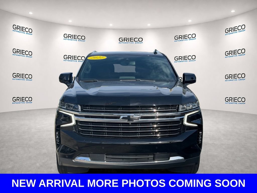 Used 2022 Chevrolet Tahoe LT w/ Luxury Package RWD image 2