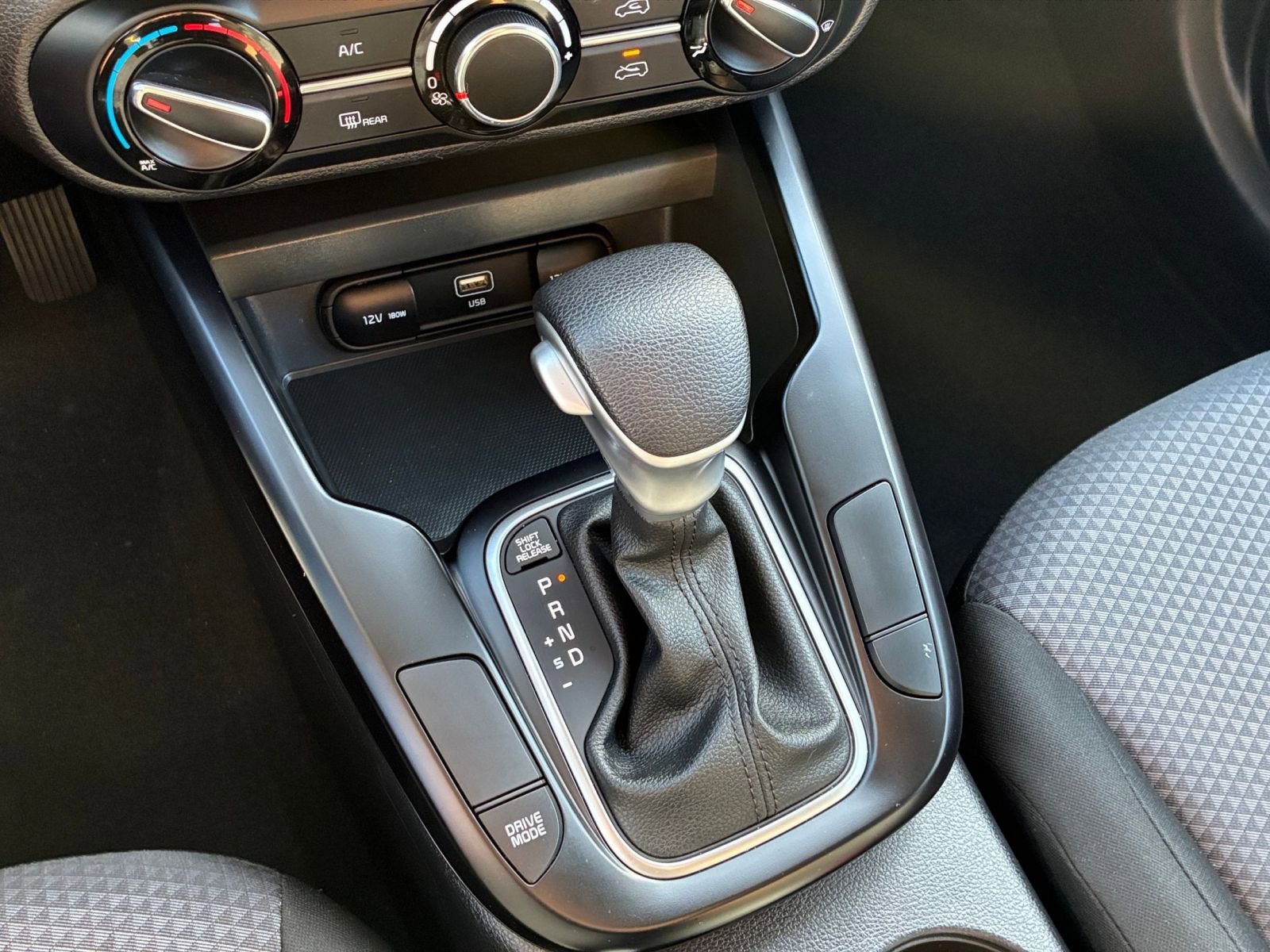 Used 2025 Kia Soul LX w/ LX Technology Package image 37