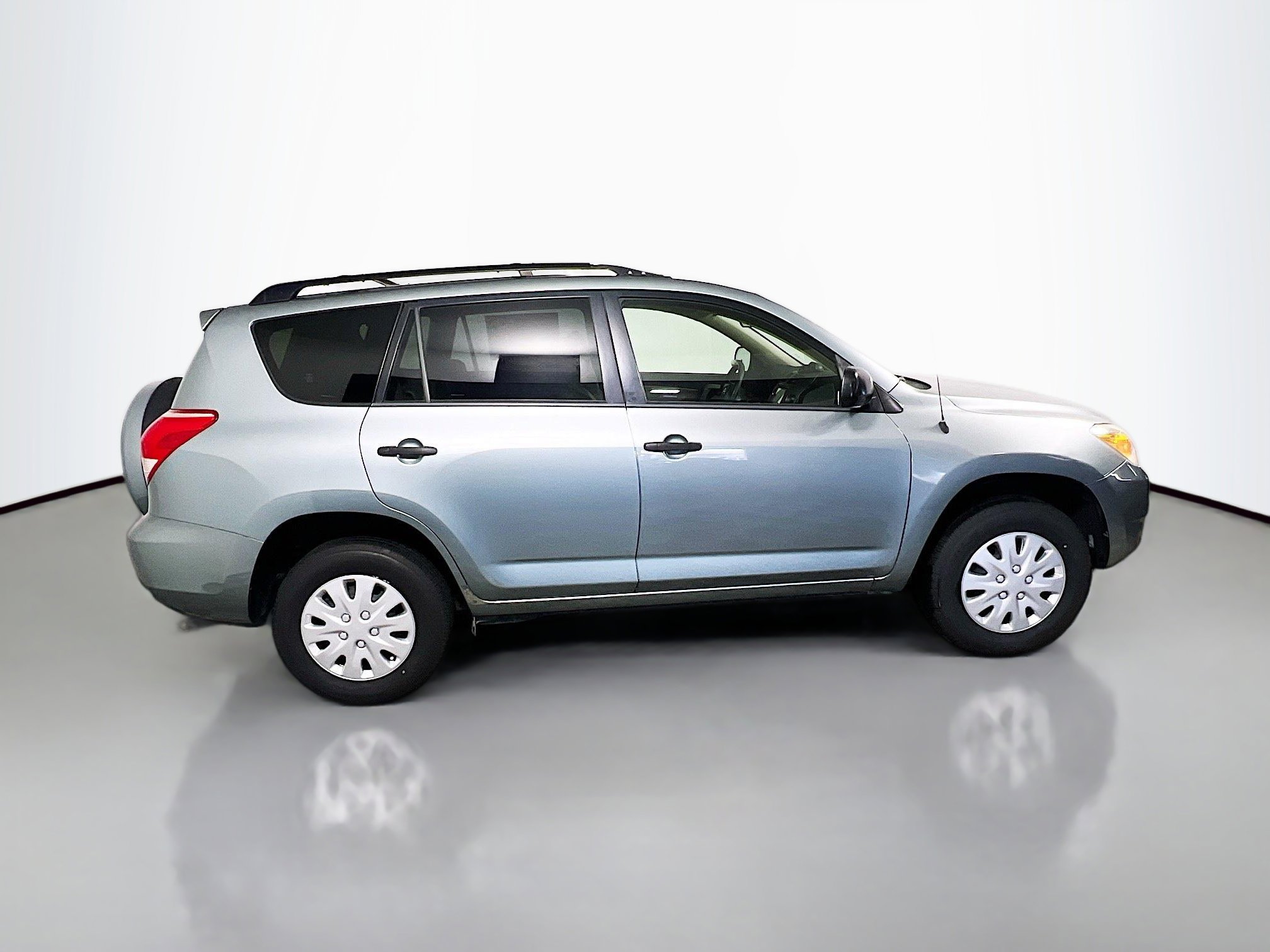 Used 2007 Toyota RAV4 2WD image 3