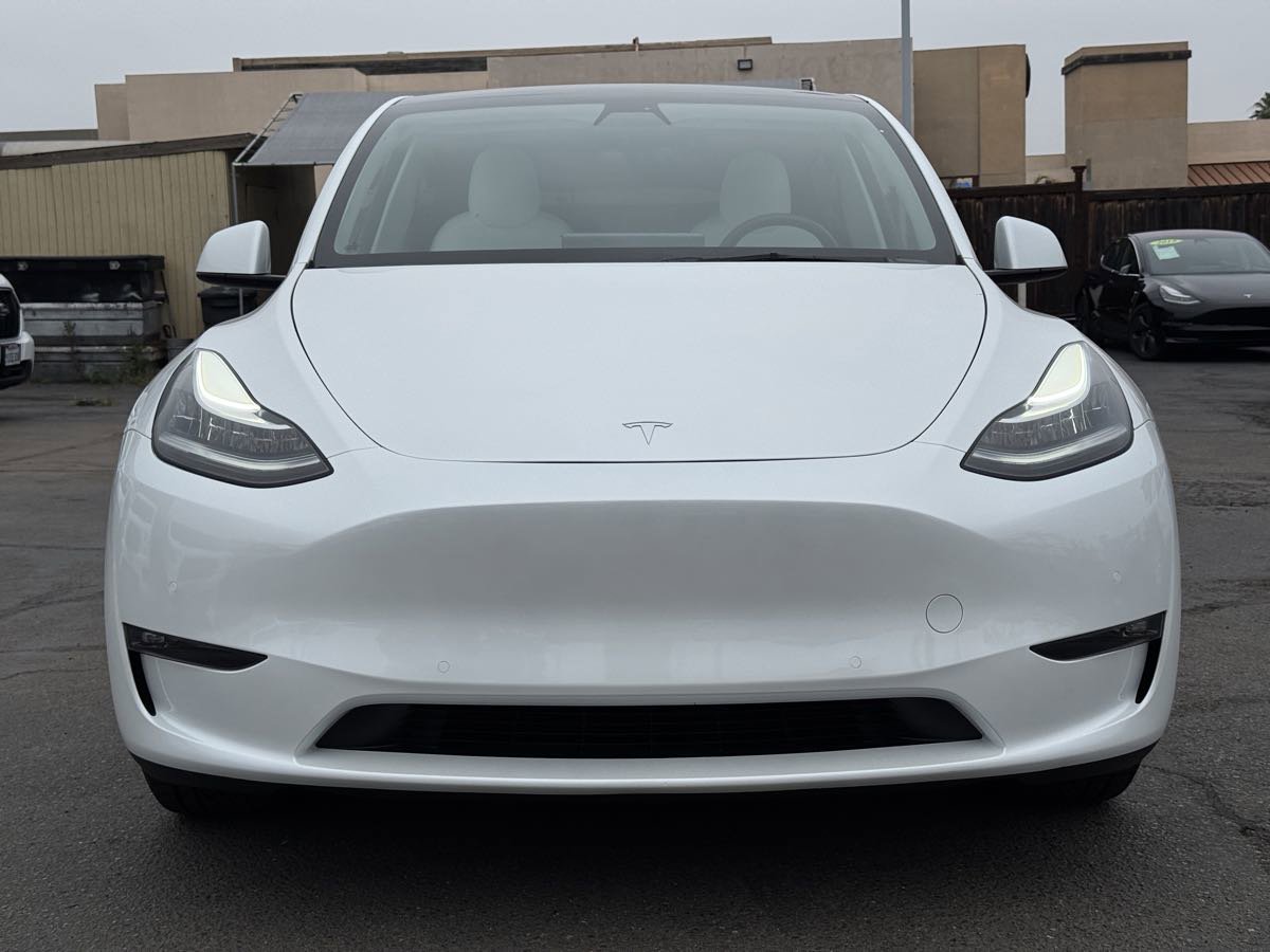 Used 2021 Tesla Model Y Long Range AWD/4WD image 6