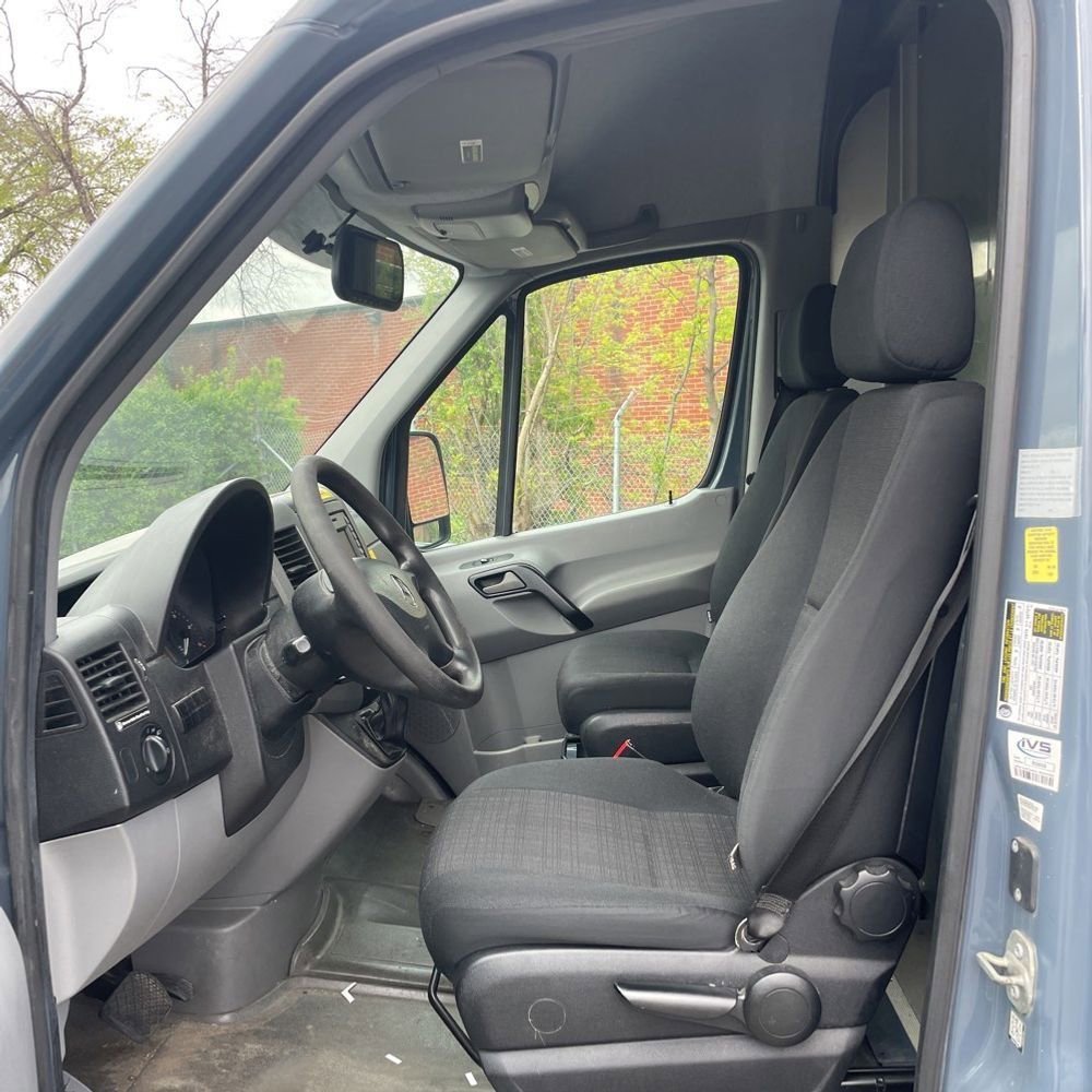 Used 2018 Mercedes-Benz Sprinter 2500 image 5
