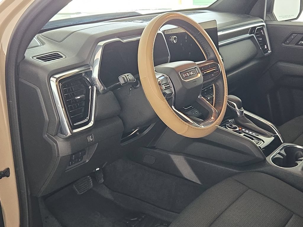 Used 2023 GMC Canyon Elevation w/ Convenience Package AWD/4WD image 16