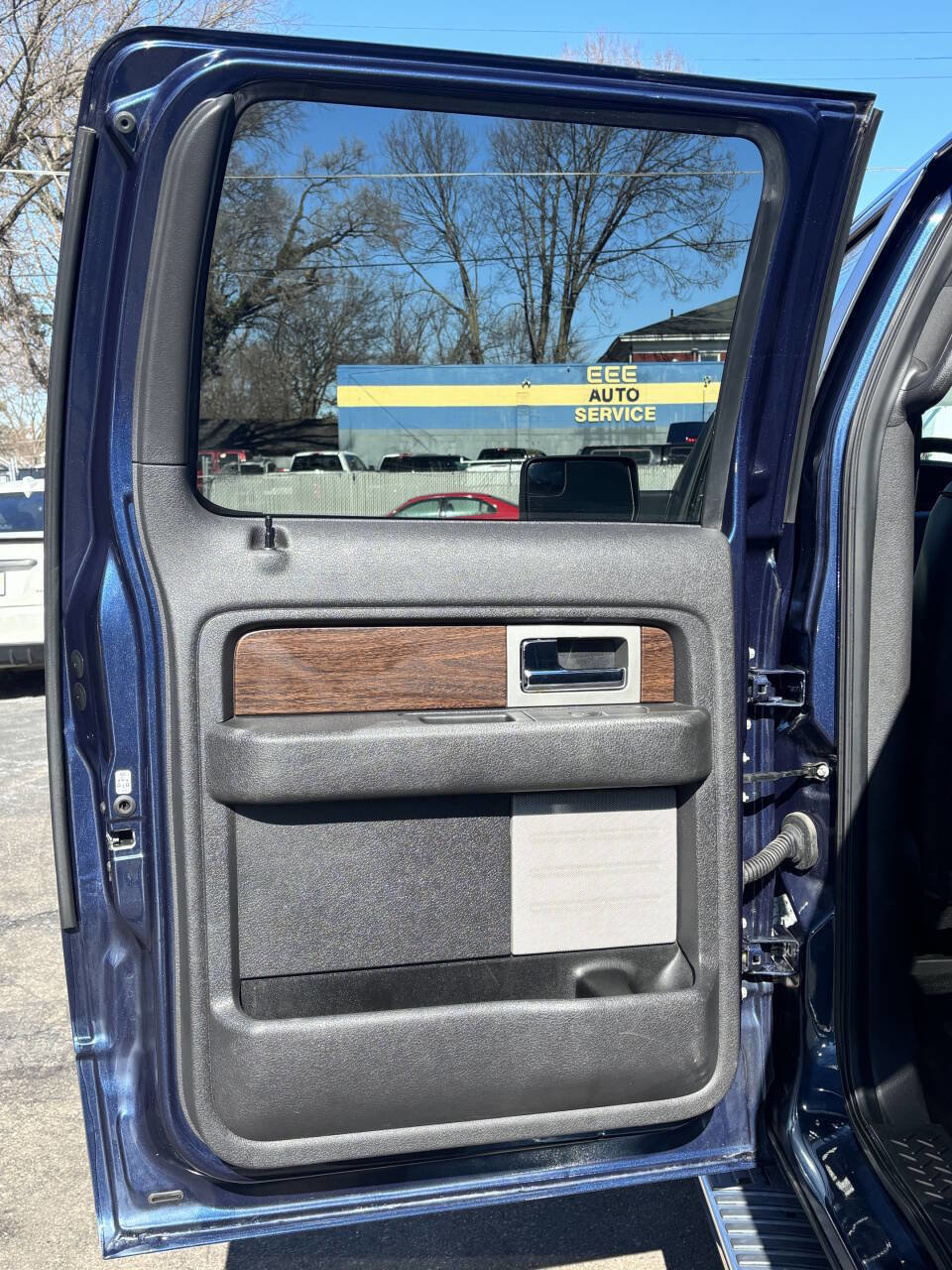 Used 2013 Ford F150 Lariat w/ Mid Equipment Group image 13