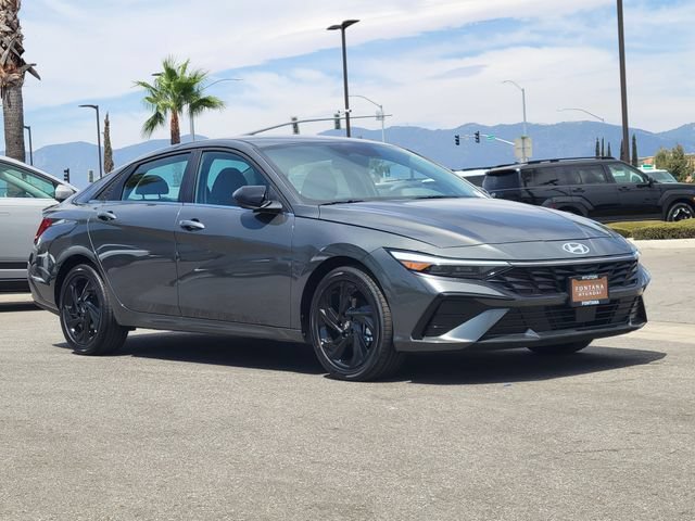New 2026 Hyundai Elantra SEL Sport Premium FWD image 32
