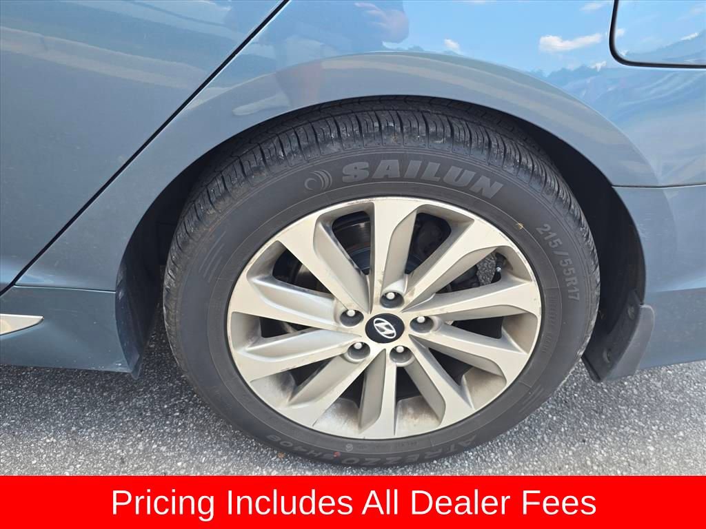 Used 2015 Hyundai Sonata Sport w/ Option Group 04 FWD image 7