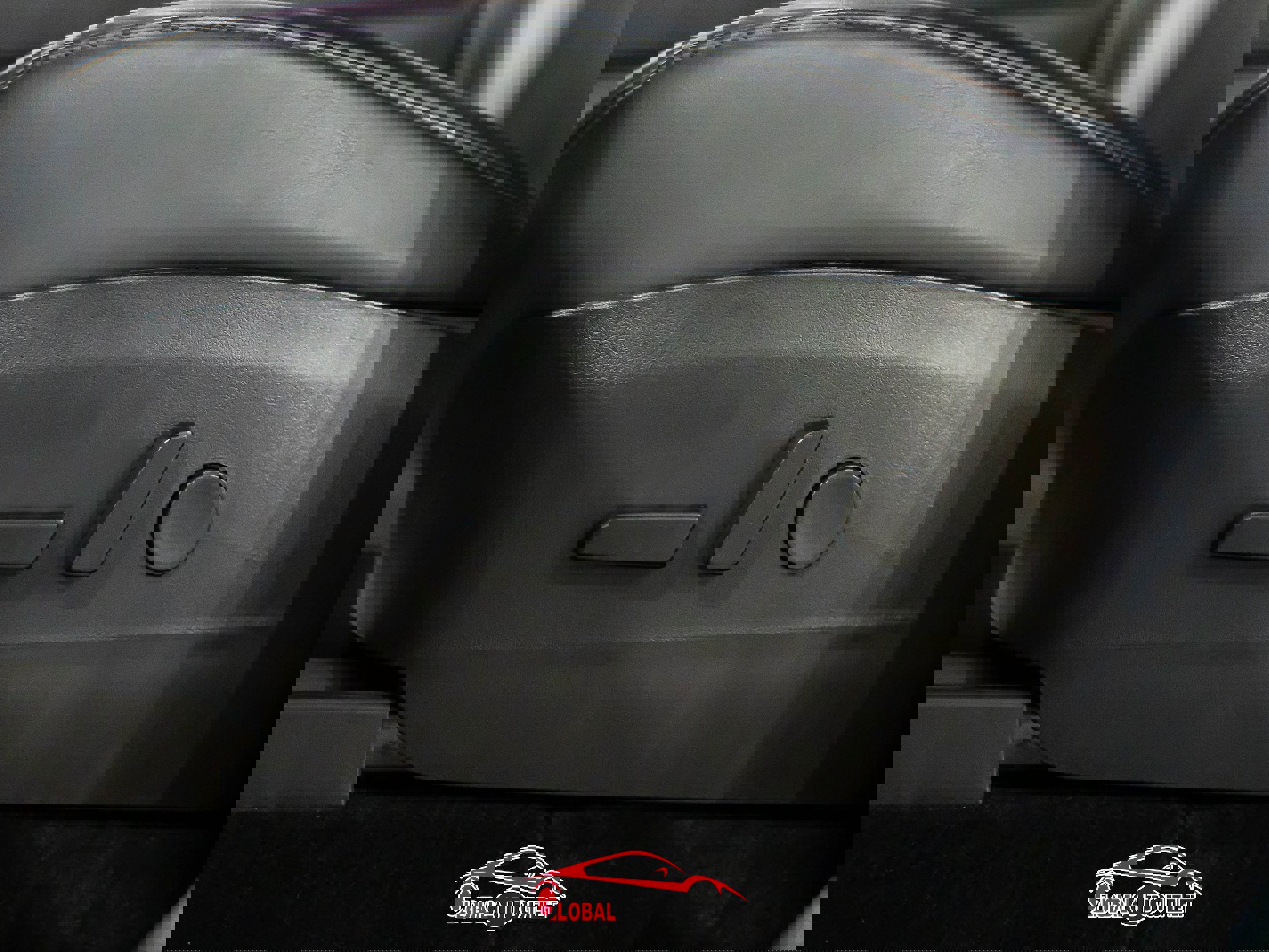 Used 2020 Tesla Model Y Long Range image 32