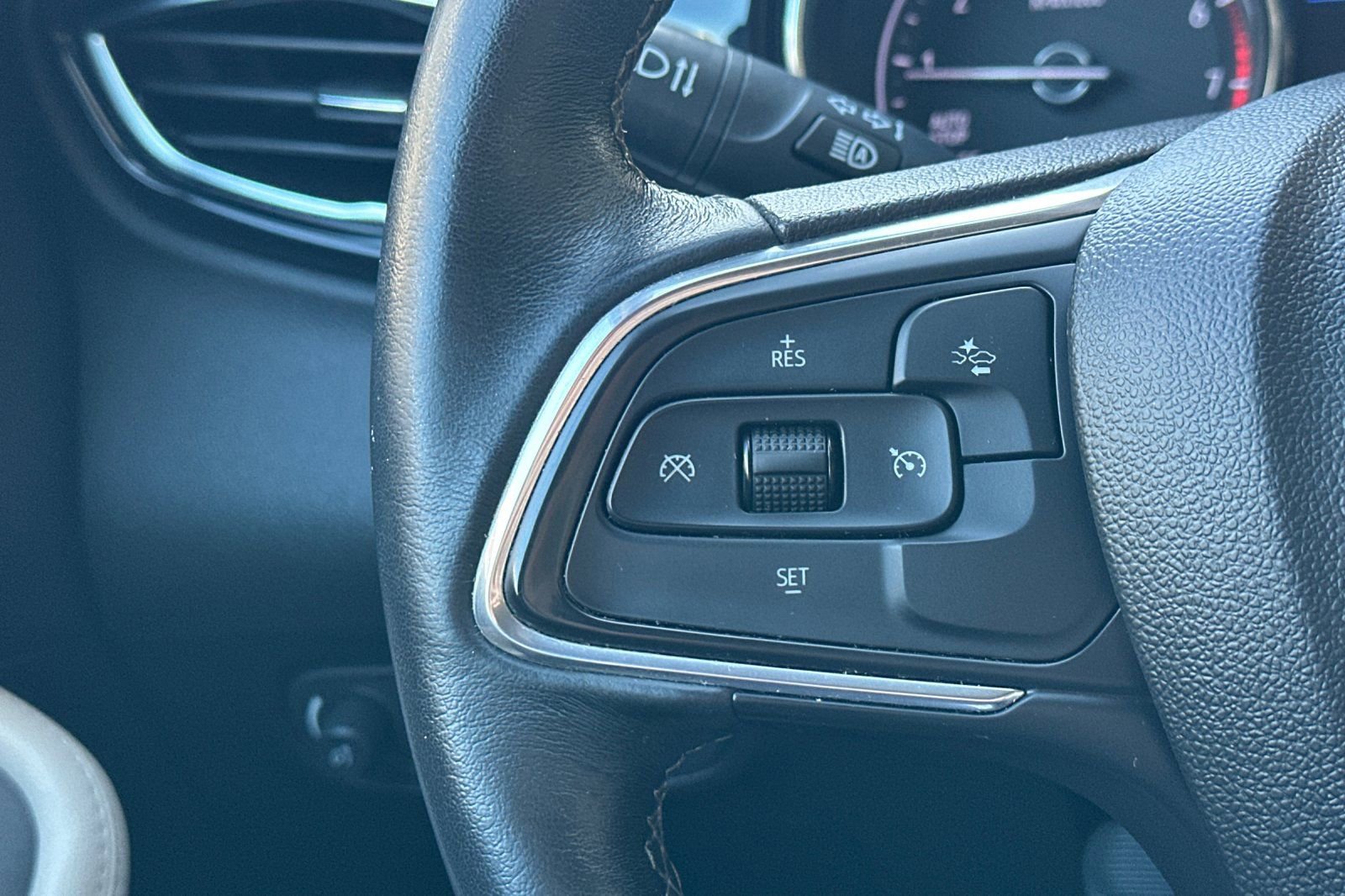 Certified 2023 Buick Encore GX Preferred w/ Cold Weather Comfort Package image 31