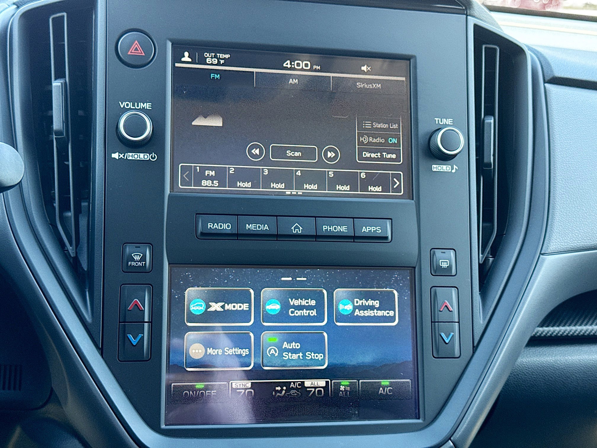 Certified 2025 Subaru Crosstrek 2.0i image 29