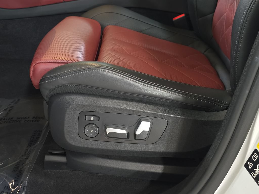 Used 2024 BMW X6 xDrive40i w/ Premium Package AWD/4WD image 28