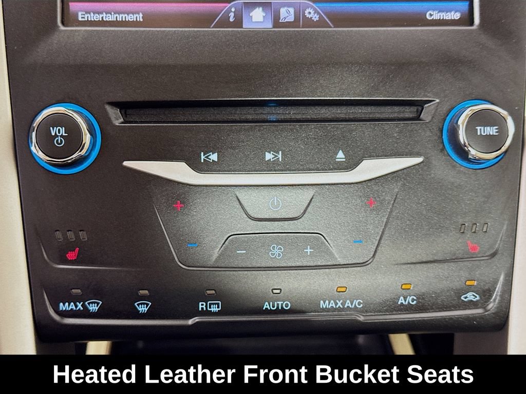 Used 2015 Ford Fusion SE w/ Equipment Group 502A FWD image 19