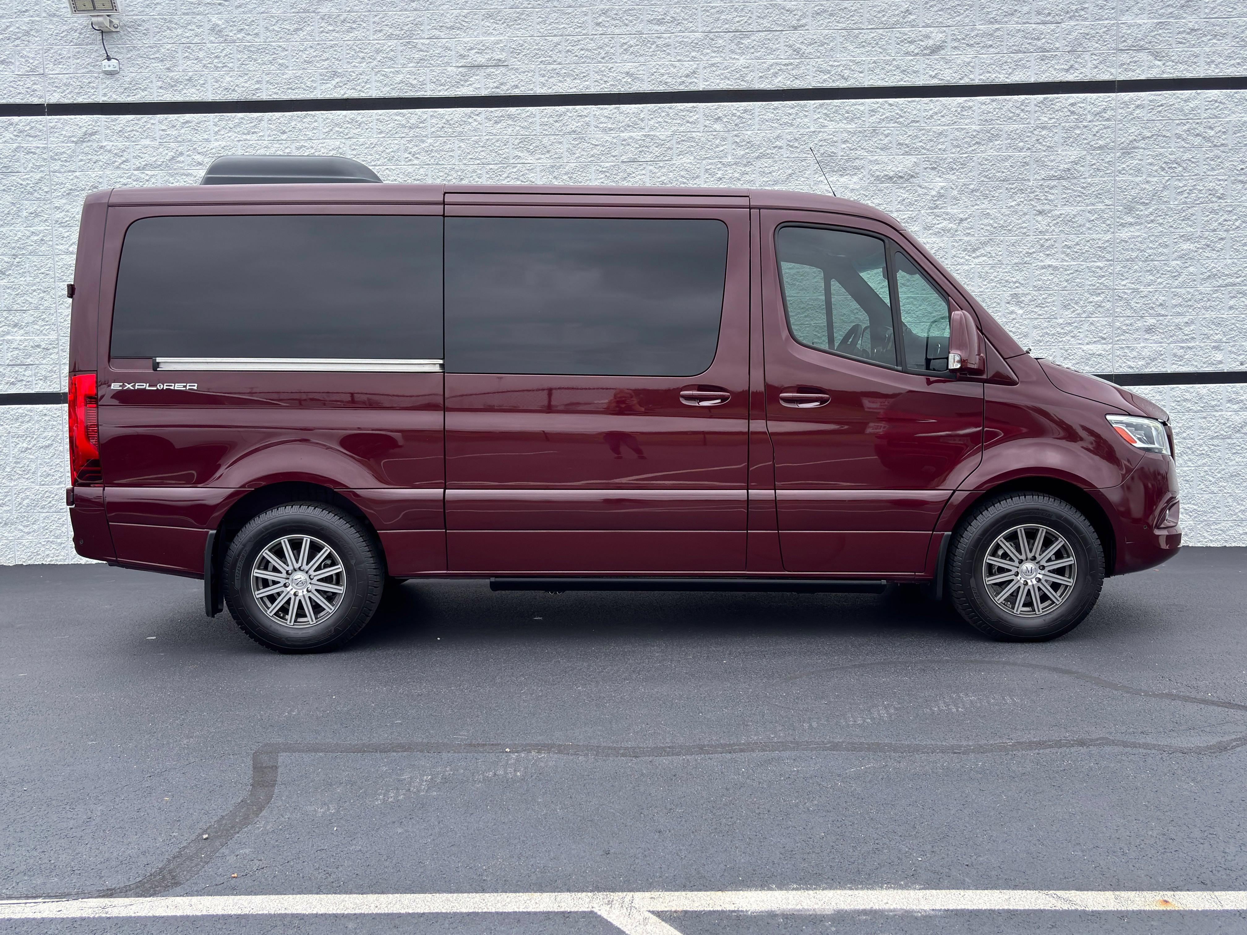 Used 2024 Mercedes-Benz Sprinter 2500 image 8