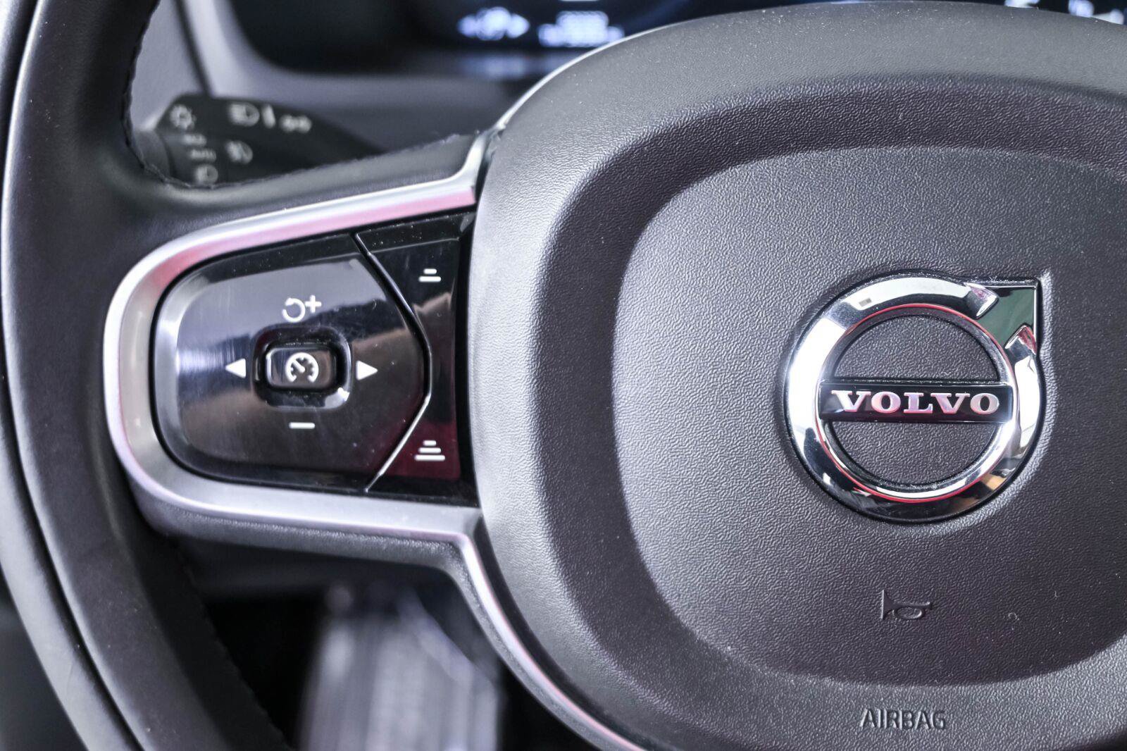 Certified 2022 Volvo XC90 T6 Inscription w/ Advanced Package AWD/4WD image 10