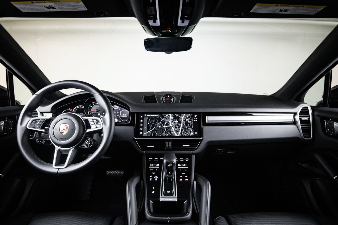 Certified 2023 Porsche Cayenne Platinum Edition AWD/4WD image 25