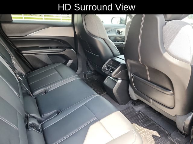 Used 2024 Cadillac Lyriq Tech w/ Driver Assist Package AWD/4WD image 27