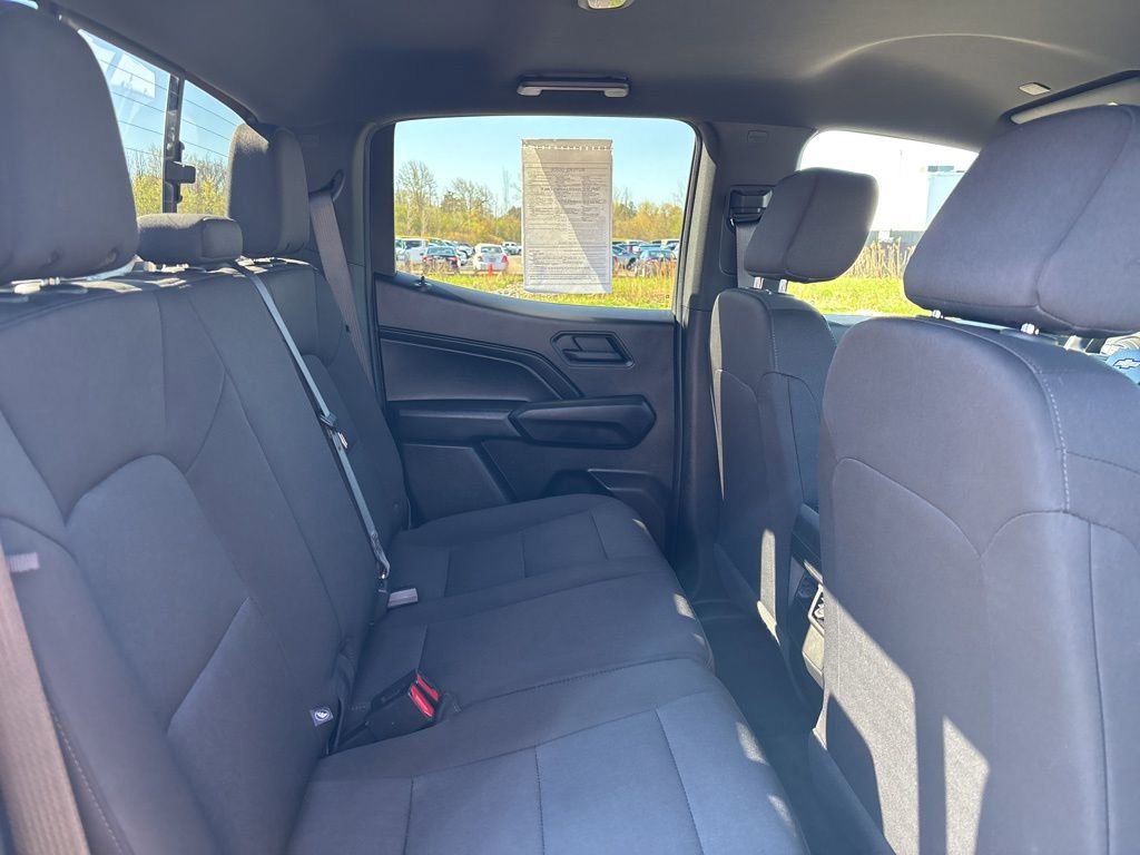 Used 2023 Chevrolet Colorado W/T w/ Advanced Trailering Package AWD/4WD image 35