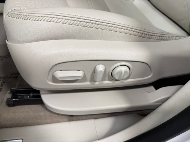 Used 2023 GMC Terrain Denali w/ LPO, Floor Liner Package AWD/4WD image 25