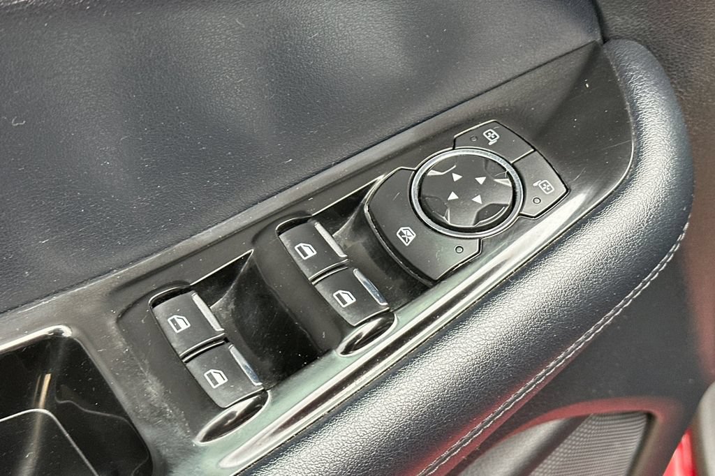 Used 2018 Ford Edge SEL w/ Equipment Group 201A FWD image 11