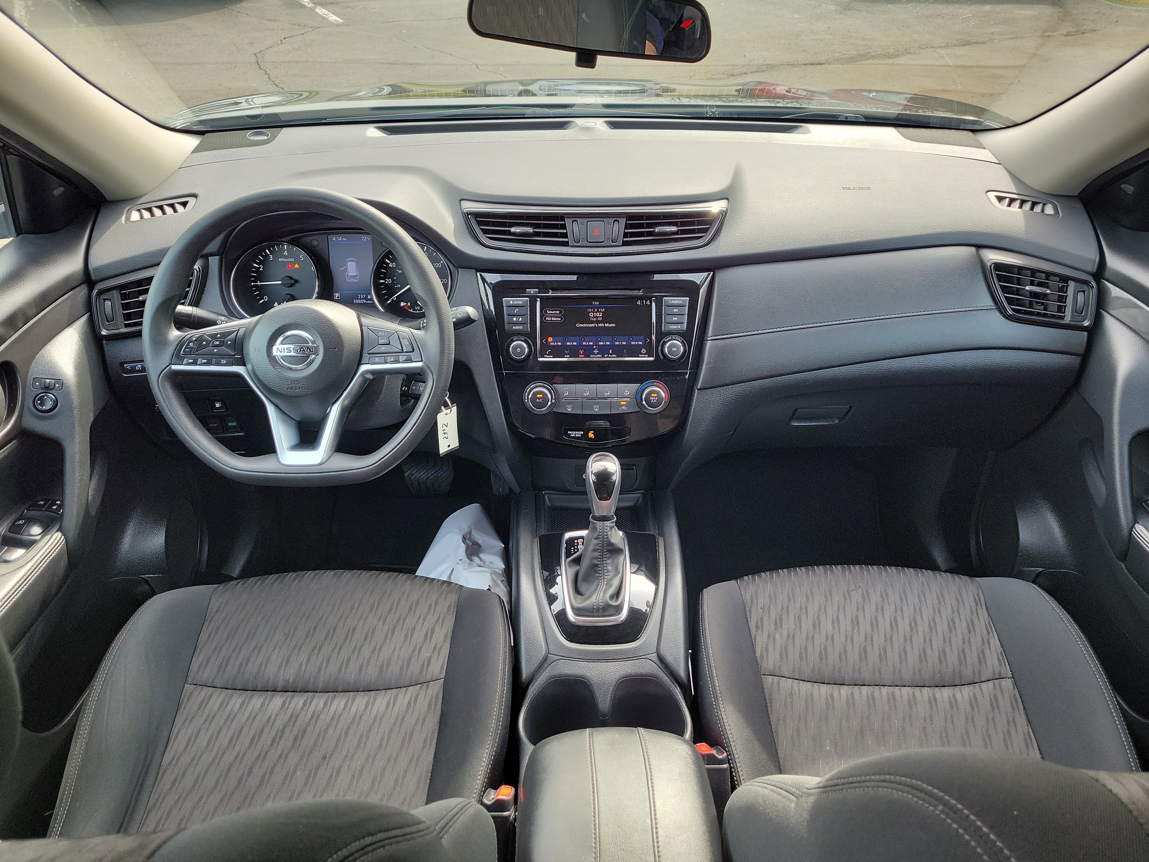 Used 2020 Nissan Rogue S image 9