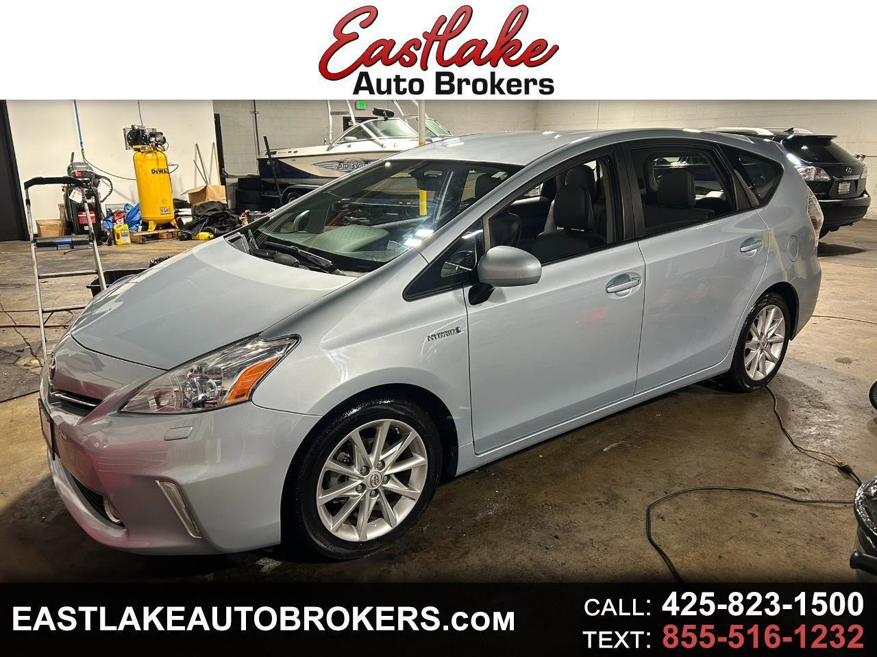 Used 2012 Toyota Prius V Five image 1