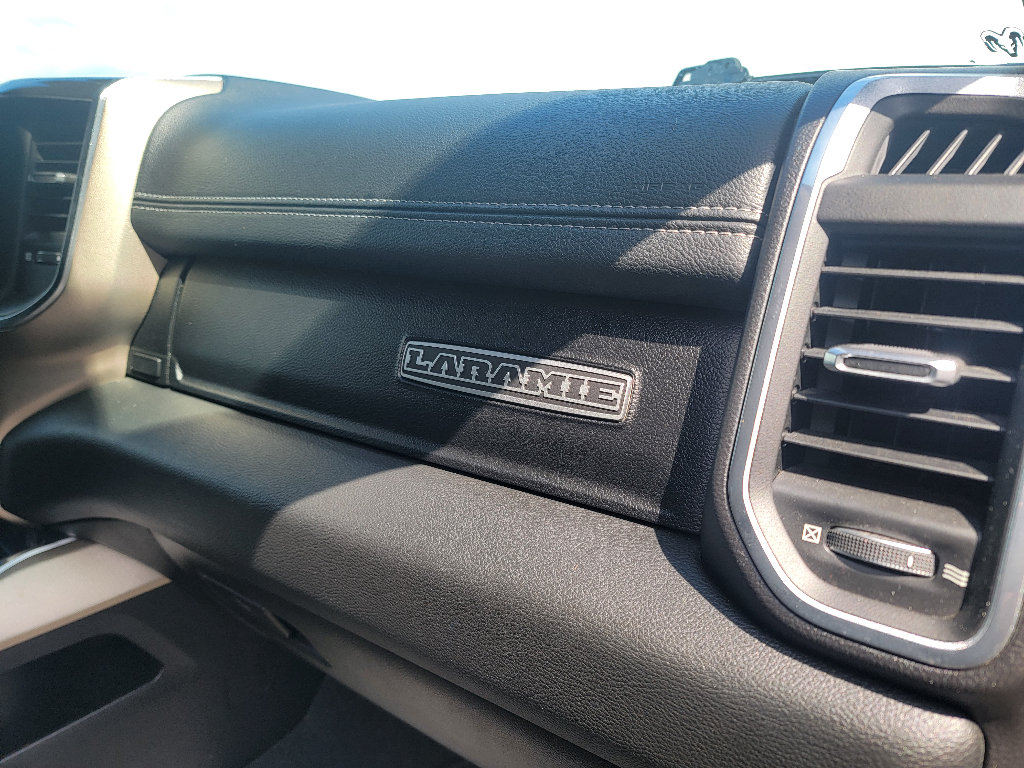 Used 2019 RAM 1500 Laramie w/ Sport Appearance Package AWD/4WD image 34