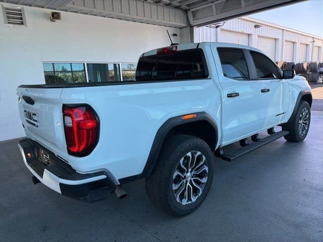 Used 2023 GMC Canyon Denali AWD/4WD image 12